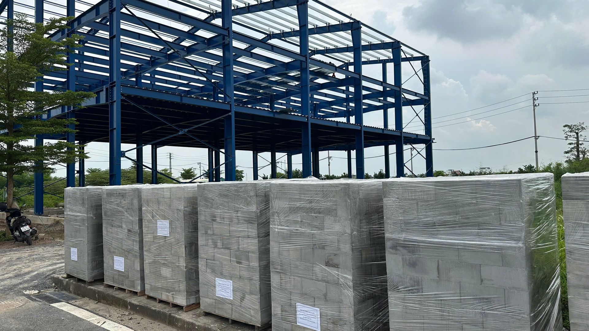 Gạch V-Lite Nhà Khung Thép